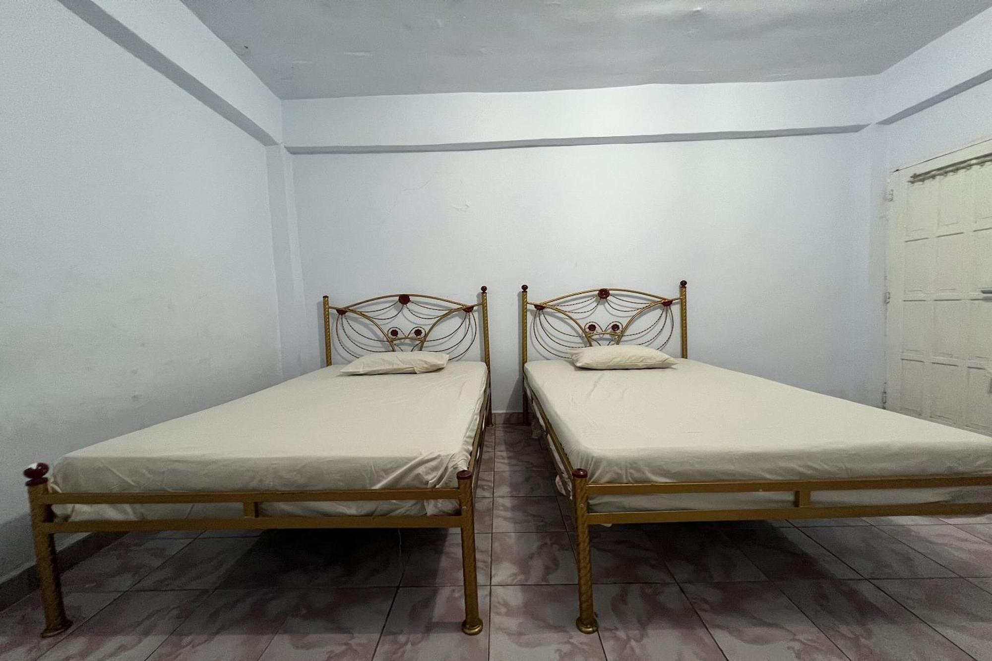 Oyo 91757 Surya Hotelneartaman Anggrek Pkk Watansoppeng Lalabata Exterior foto